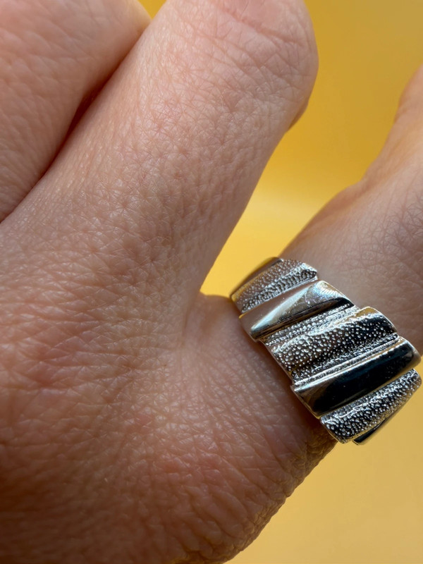 Massive Sterling silver ring Uk size Q~48