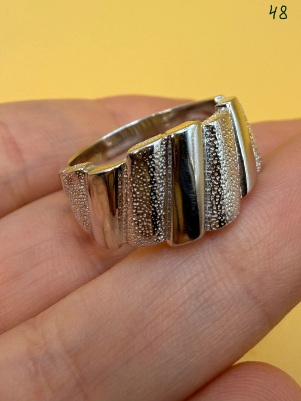 Massive Sterling silver ring Uk size Q~48