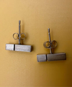 Fashion sterling silver stud earrings