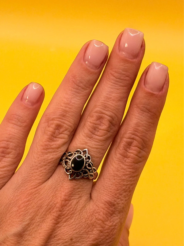 Vintage silver ring with onyx, size N ~32