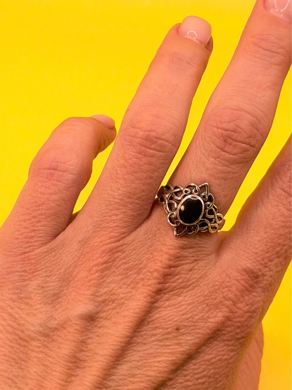 Vintage silver ring with onyx, size N ~32