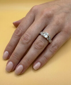 925 sterling silver ring, size V, set with cubic zirconia ~120