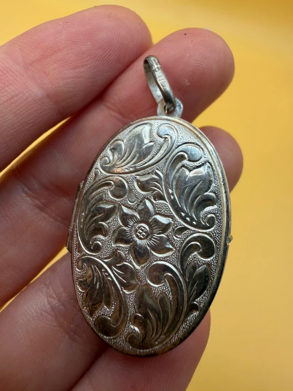 Vintage Extra Large Sterling Silver Locket ~9
