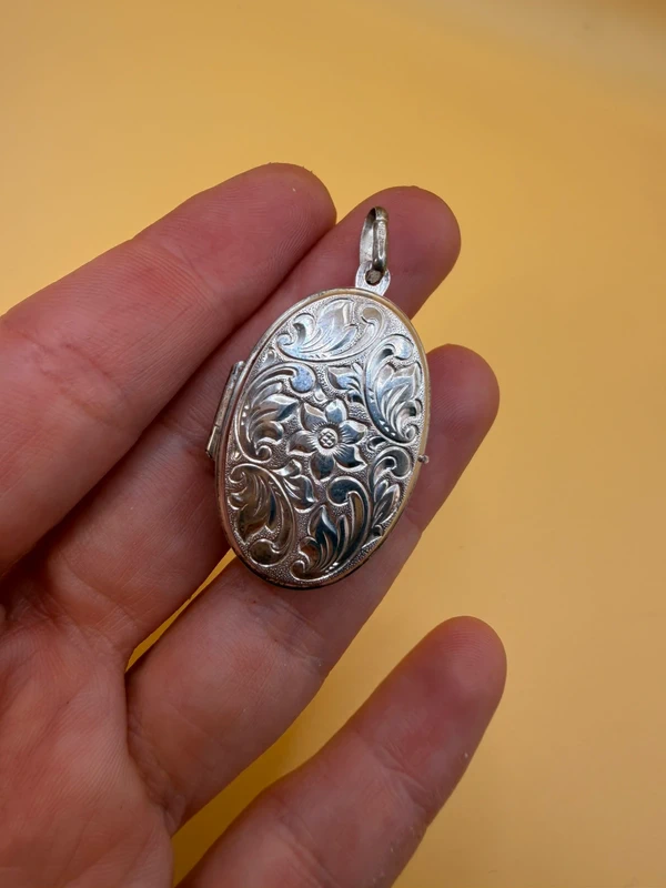Vintage Extra Large Sterling Silver Locket ~9