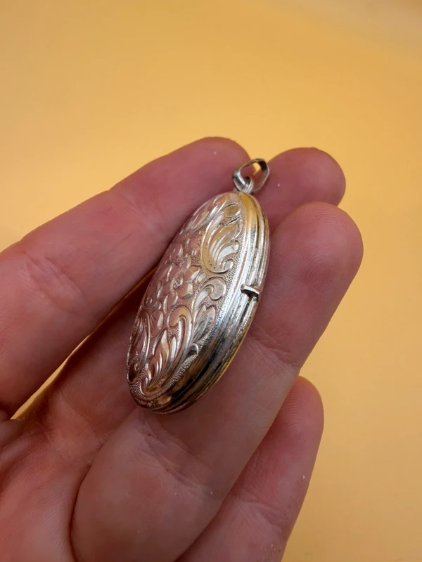 Vintage Extra Large Sterling Silver Locket ~9