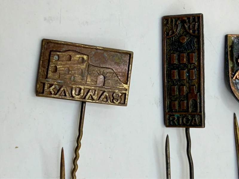 Baltic Soviet Union vintage pins~4