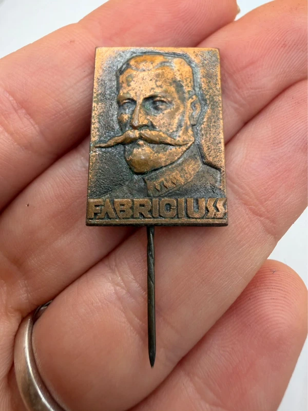 Baltic Soviet Union vintage pins~5