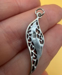 Vintage sterling silver pendant