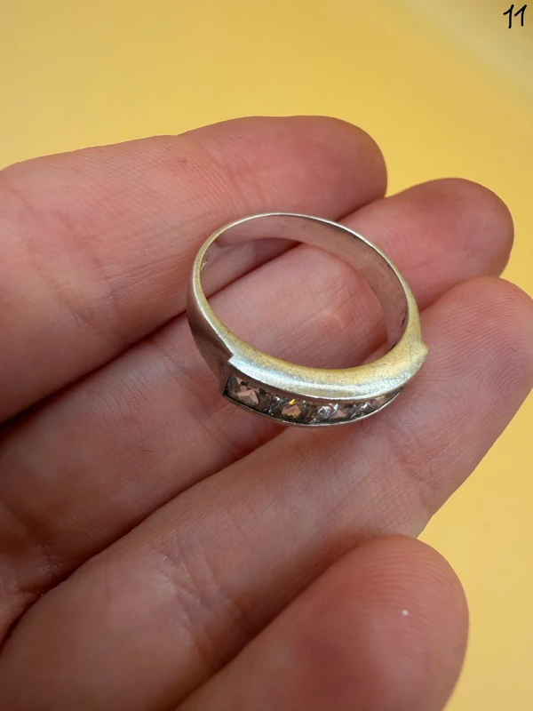 Sterling silver ring with CZ Uk size O~ 11