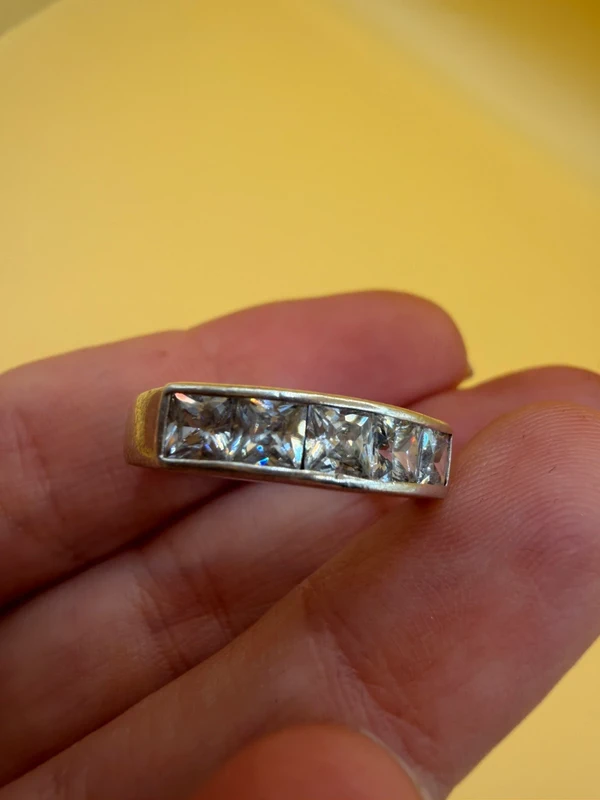 Sterling silver ring with CZ Uk size O~ 11