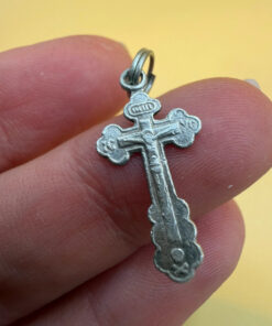 Vintage Sterling silver cross~140