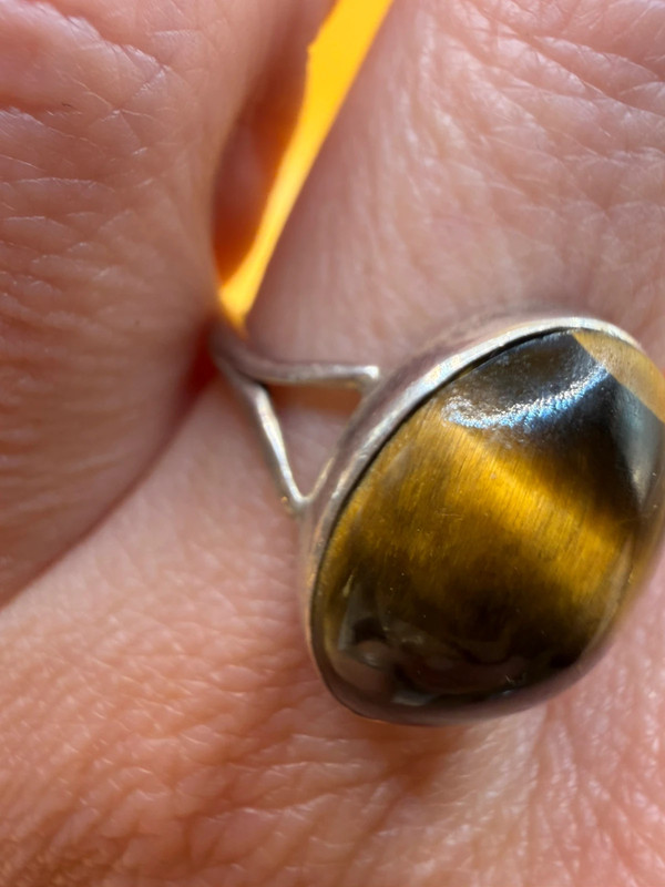 Sterling silver (925) ring with tiger’s eye, UK size Q.~4