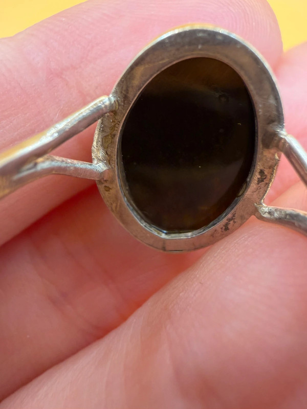 Sterling silver (925) ring with tiger’s eye, UK size Q.~4