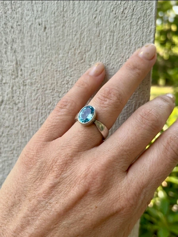 Sterling silver 925 adjustable ring with natural topaz, size N