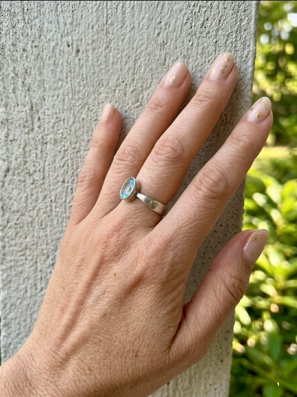 Sterling silver 925 adjustable ring with natural topaz, size N