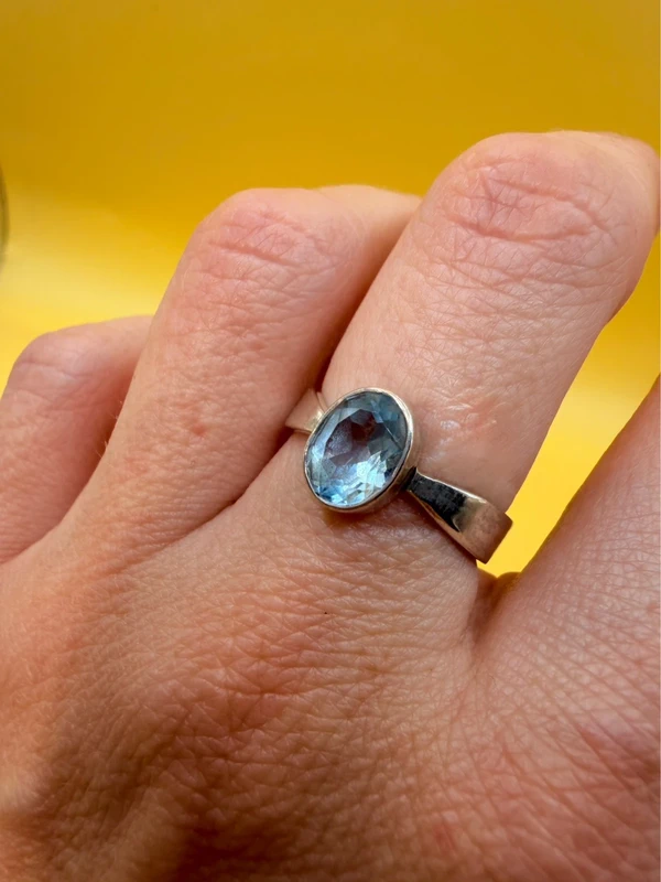 Sterling silver 925 adjustable ring with natural topaz, size N