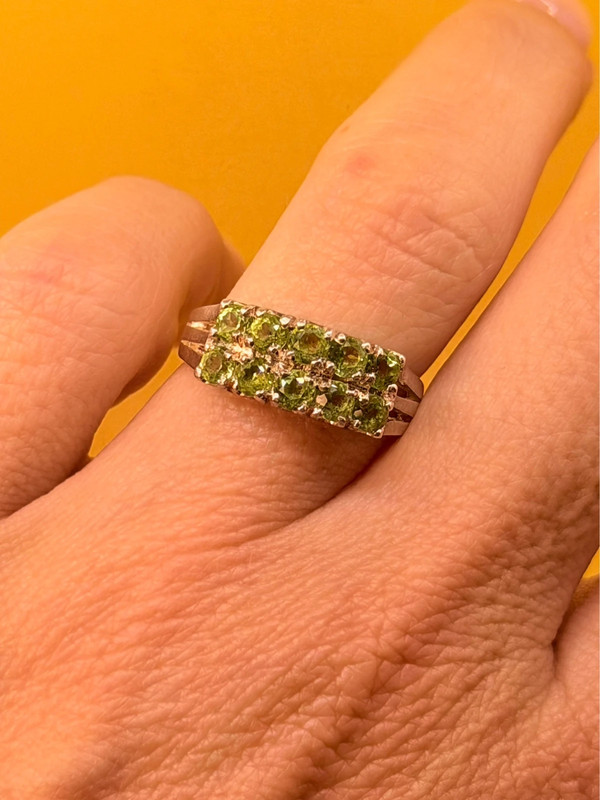 Sterling silver peridot ring, size N