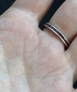 Vintage sterling Silver Red Garnet Stones Ring Size O