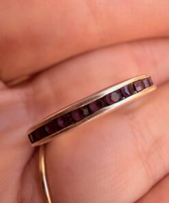 Vintage sterling Silver Red Garnet Stones Ring Size O