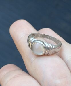 Vintage sterling Silver Ring with White Moonstone Stone Size K 1/2