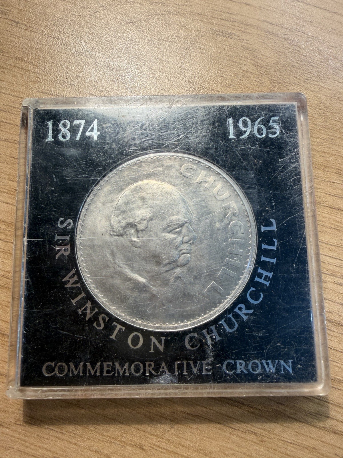 1965 Sir Winston Churchill Commemorative One Crown Coin In Perspex Case