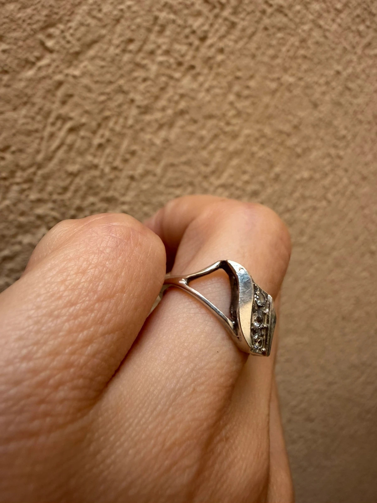 Unusual sterling silver ring, size L