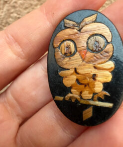 Soviet Wooden Owl Brooch – Handcrafted Natural Straw Inlay Art (1960s-70s)