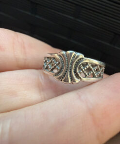 Vintage Soviet Silver Ring – Exquisite Craftsmanship & Victorian Aesthetic (r)