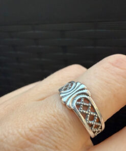 Vintage Soviet Silver Ring – Exquisite Craftsmanship & Victorian Aesthetic (r)