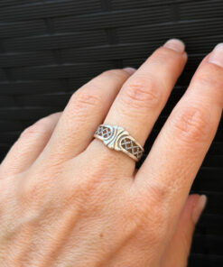 Vintage Soviet Silver Ring – Exquisite Craftsmanship & Victorian Aesthetic (r)