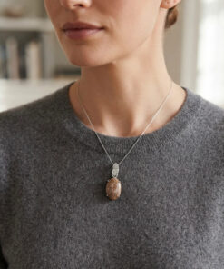 Vintage Exquisite Silver Pendant with Natural Agate