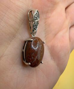 Vintage Exquisite Silver Pendant with Natural Agate