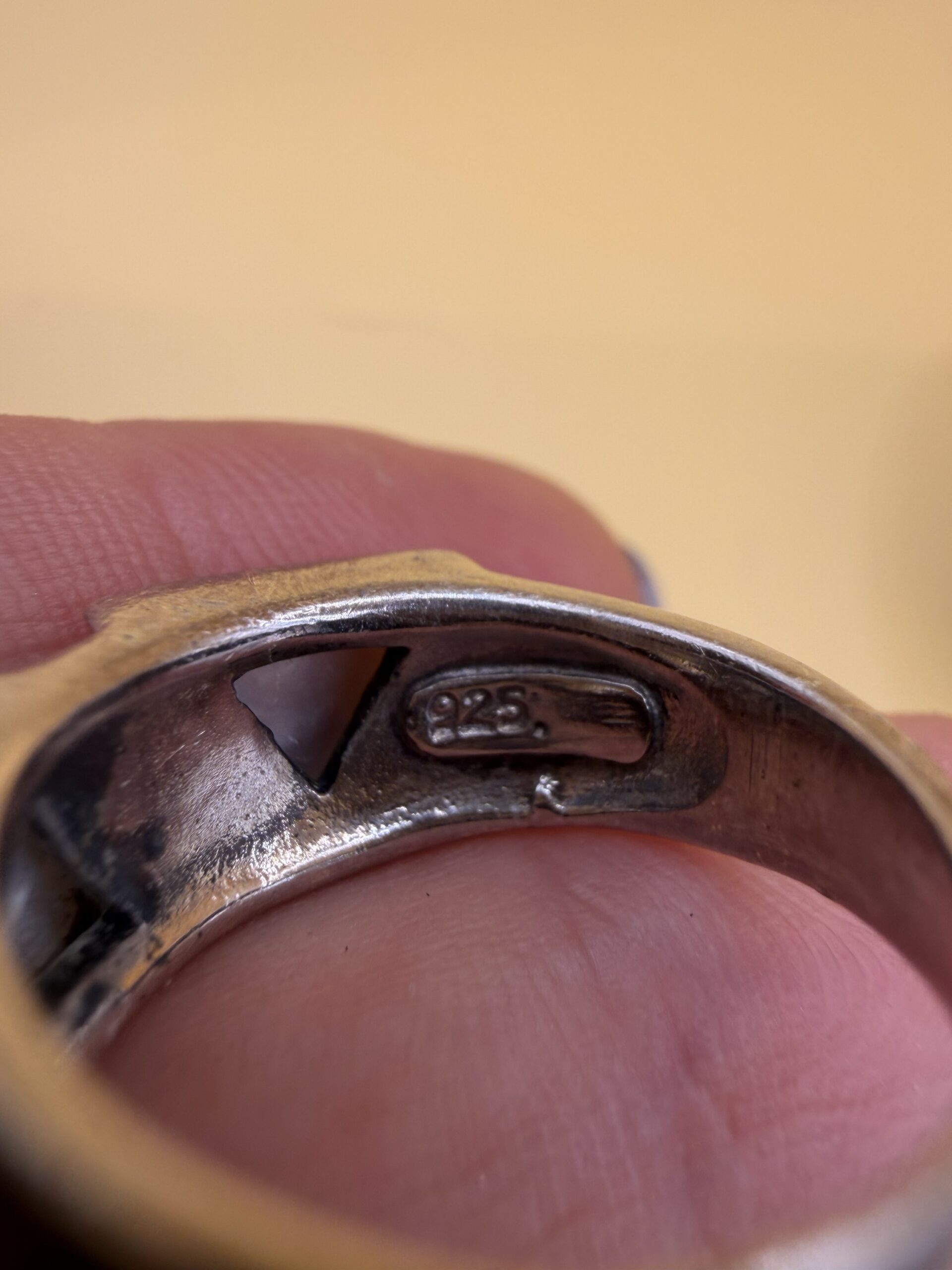 Vintage Modernist Sterling Silver Double Triangle Ring – Mother of Pearl – UK Size L / US 5¾~206