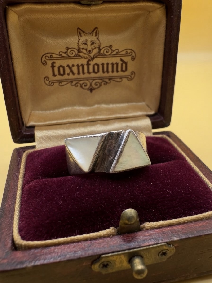 Vintage Modernist Sterling Silver Double Triangle Ring – Mother of Pearl – UK Size L / US 5¾~206