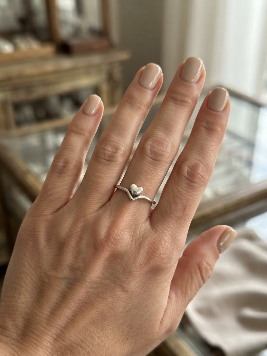 Vintage ring, size Q, 925 sterling silver, heart design~31 image 2