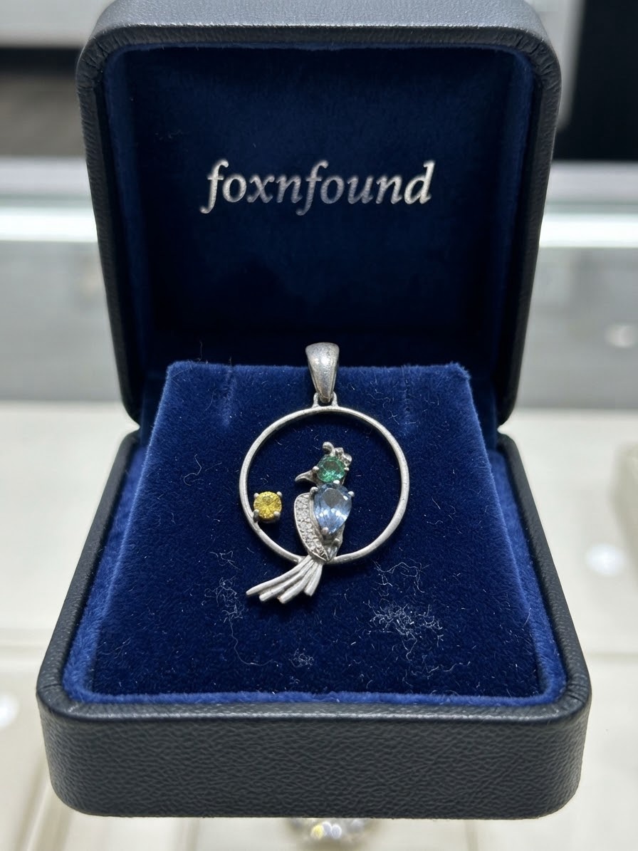 Vintage 925 Sterling Silver Parrot on Hoop Pendant with Coloured Stones~217