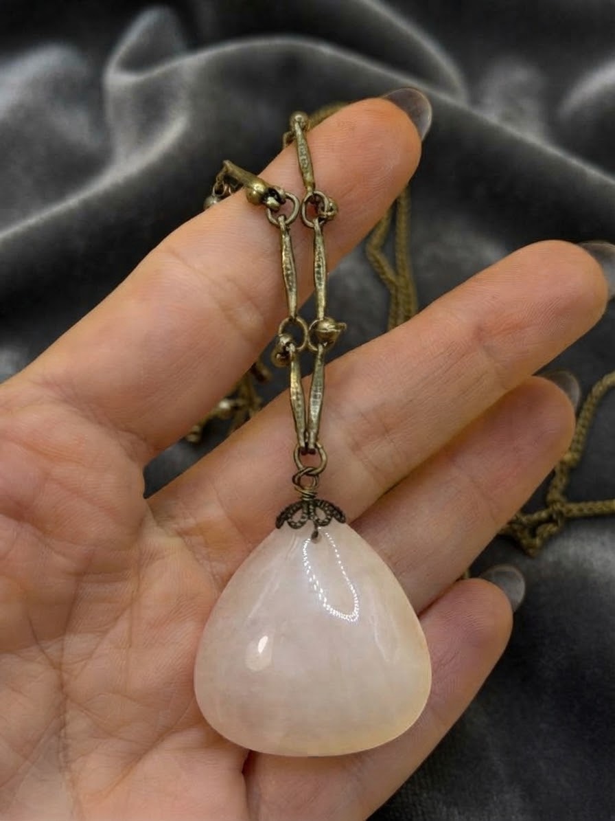 Vintage Style Rose Quartz Teardrop Pendant Necklace – Antique Bronze Tone Chain, 90 cm