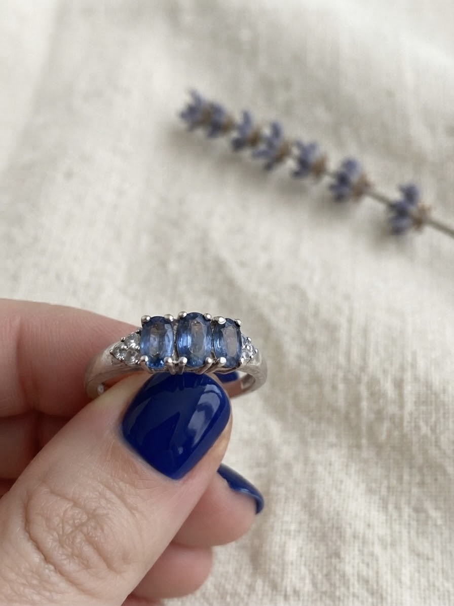 Gemporia TGGC Sterling Silver 925 Blue and white topaz Three Stone Ring – Size P½~218