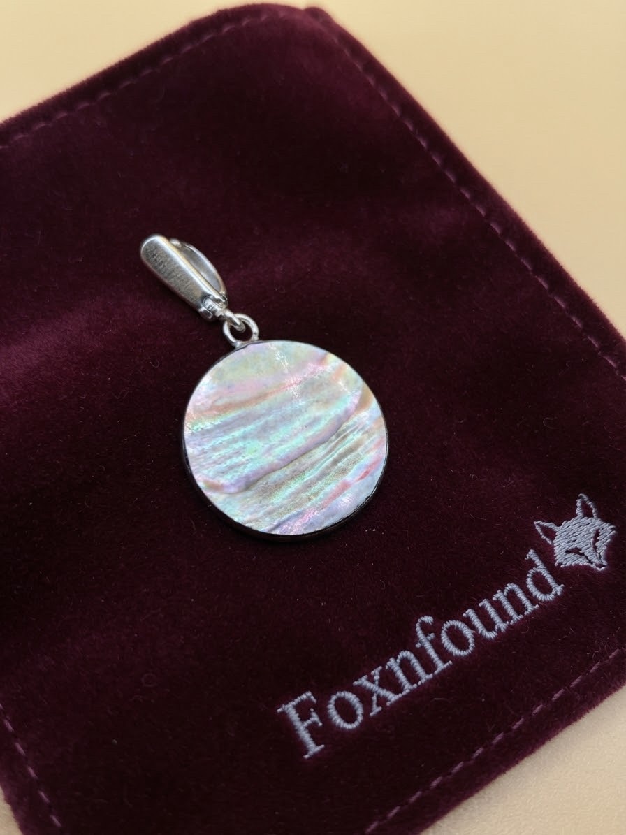 Vibrant Abalone Shell Round Pendant in Silver (Tested, No Hallmark)~219