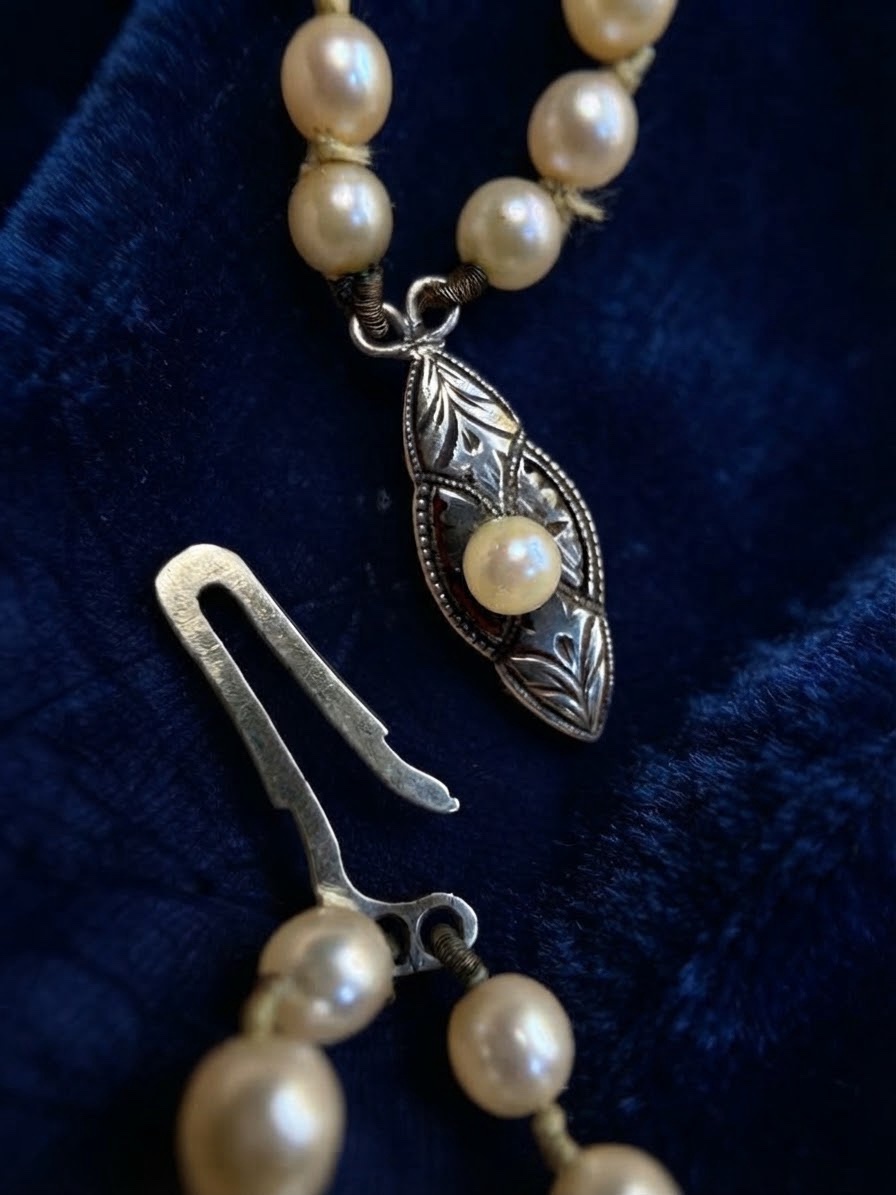 Vintage 1930s English Double Strand Graduated Pearl Necklace & Box | Silver Clasp