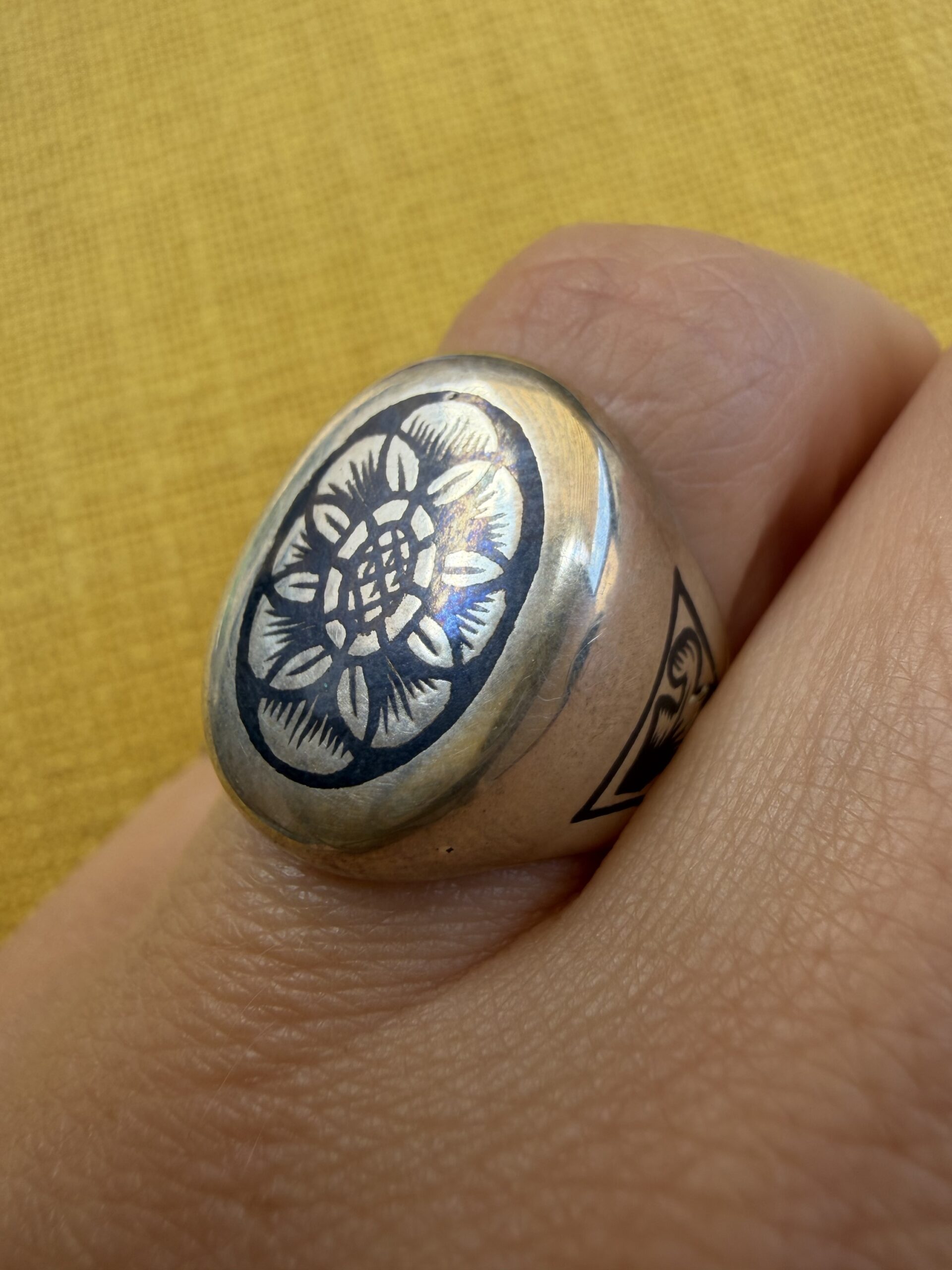 Vintage Soviet 875 Silver Niello Signet Ring Floral Engraved USSR UK Size M~208