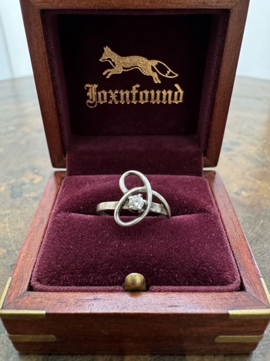 Vintage silver 925 Love Knot Ring Clear CZ Solitaire Size L½ US 6
