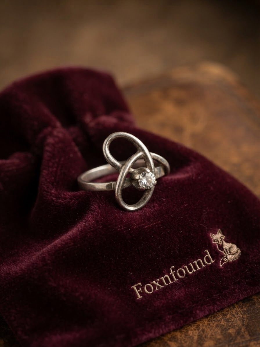 Vintage silver 925 Love Knot Ring Clear CZ Solitaire Size L½ US 6
