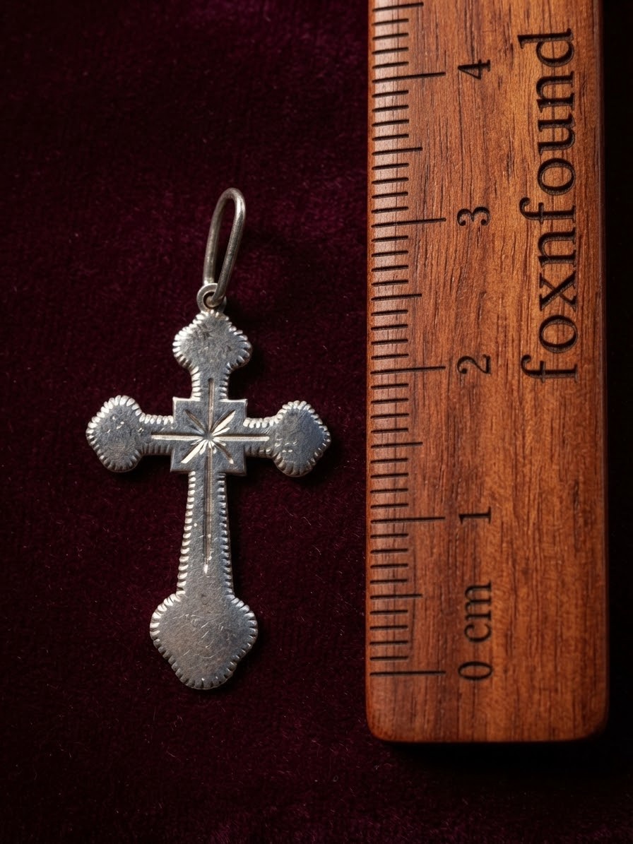 925 Silver Orthodox Budded Cross Pendant Star Engraved Hallmarked 1.37g