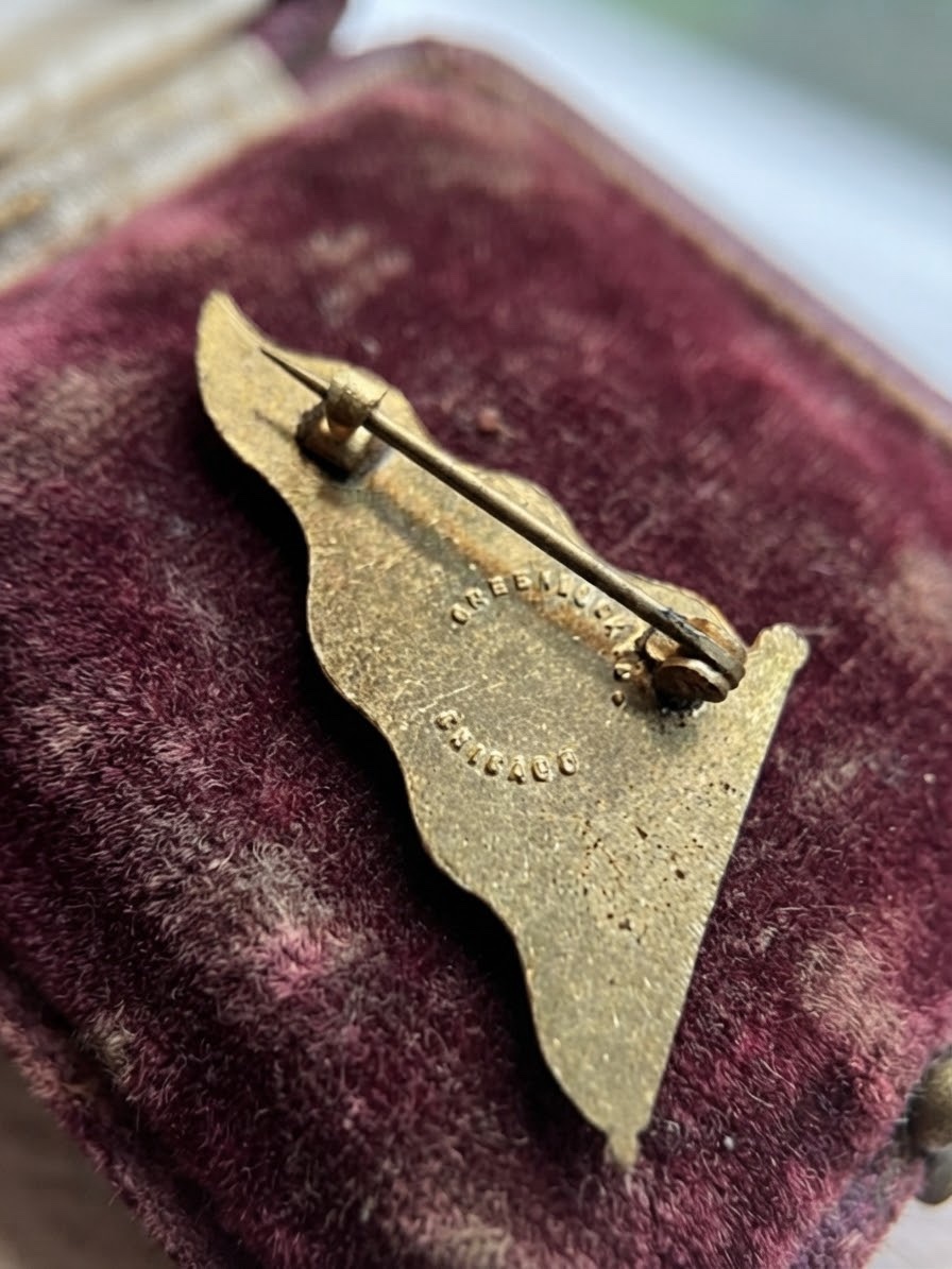 ✨ Vintage Comptometer Enamel Pennant Badge ✨