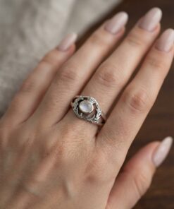 Vintage Sterling Silver Scottish Thistle Rainbow Moonstone Ring Size R 2.1g~224