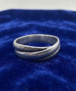 Vintage Sterling Silver 925 Crossover Ring Size R Textured & Polished Twist Band~227