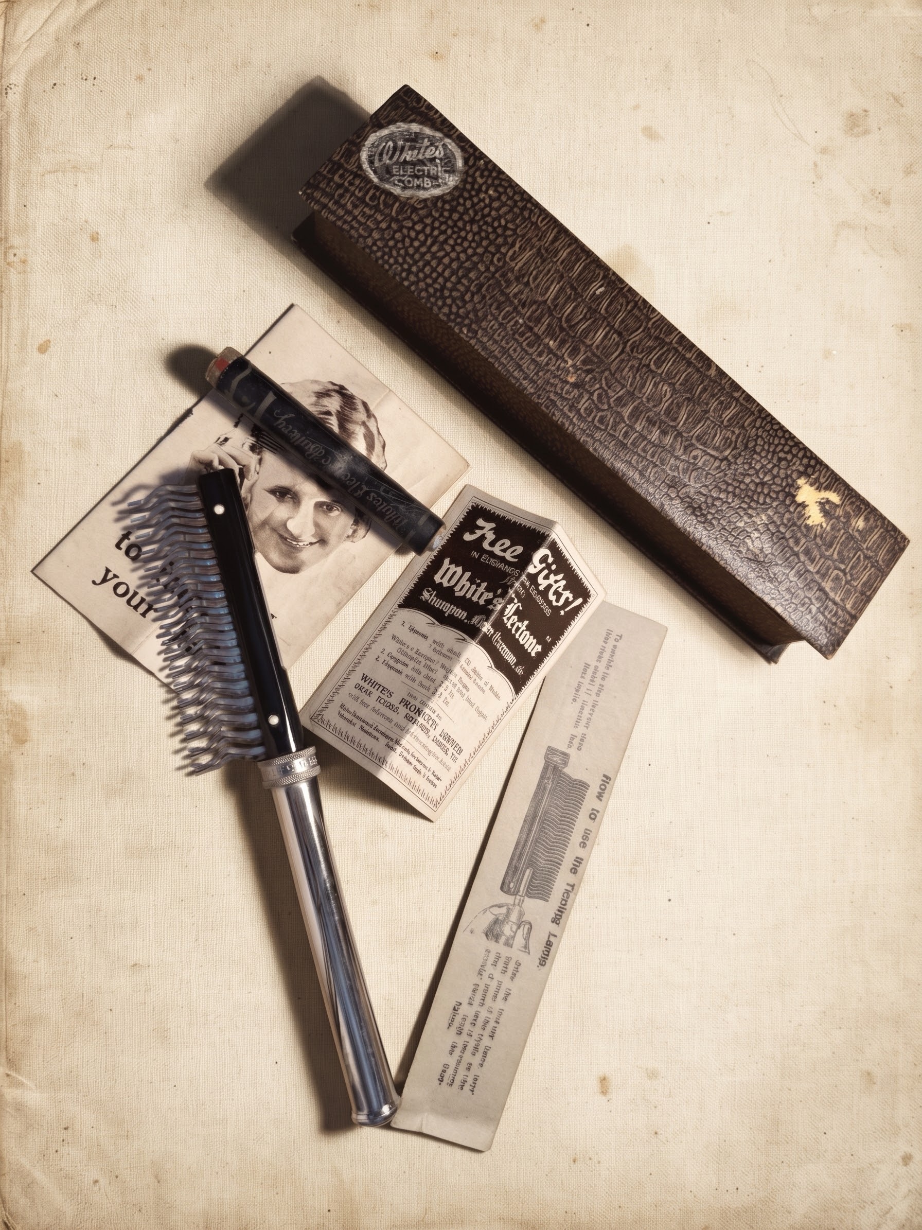 Vintage 1920s White's Electric Comb Boxed with Battery & Leaflets Antique