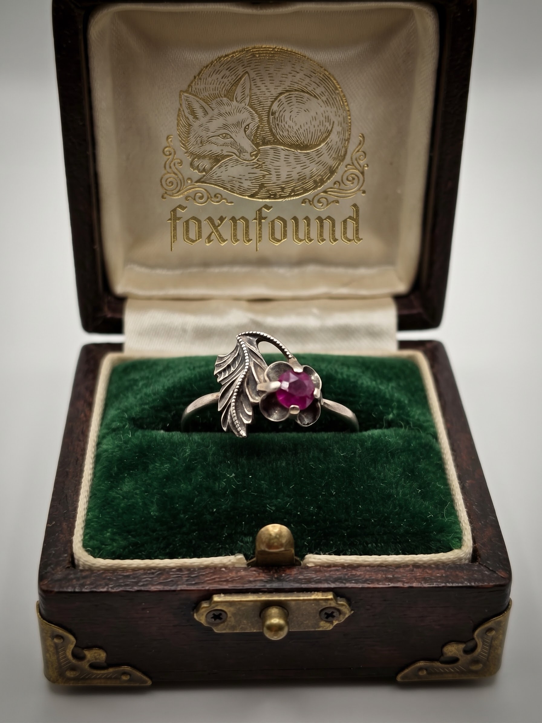 RRP £60 Vintage Soviet 875 Silver Ruby Flower & Leaf Ring UK Size L~228