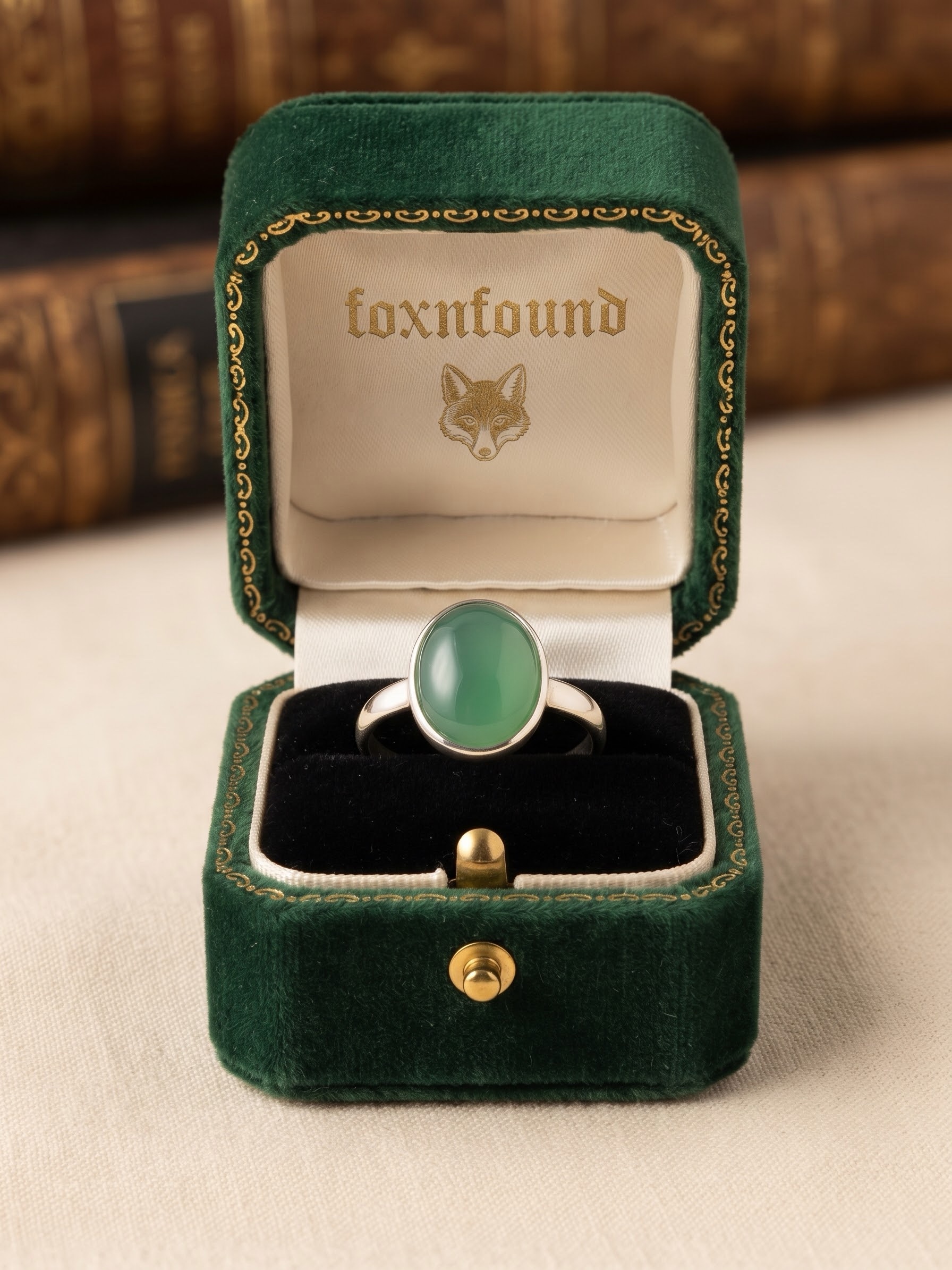 925 Sterling Silver Green Chalcedony Oval Cabochon Ring Bezel Set Size O~139